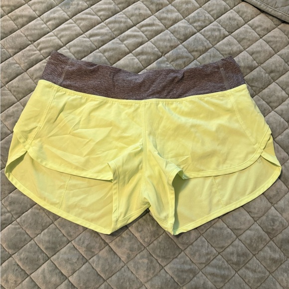 lululemon athletica Pants - Lululemon speed up shorts size 6